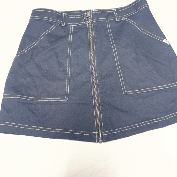 Vans Dresses & Skirts - Vans Women Short Skirt Medium Black/white